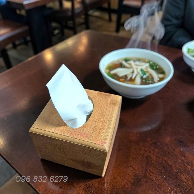 KHĂN GIẤY ĂN KHỔ 10 X10 CM - MỊN MỀM